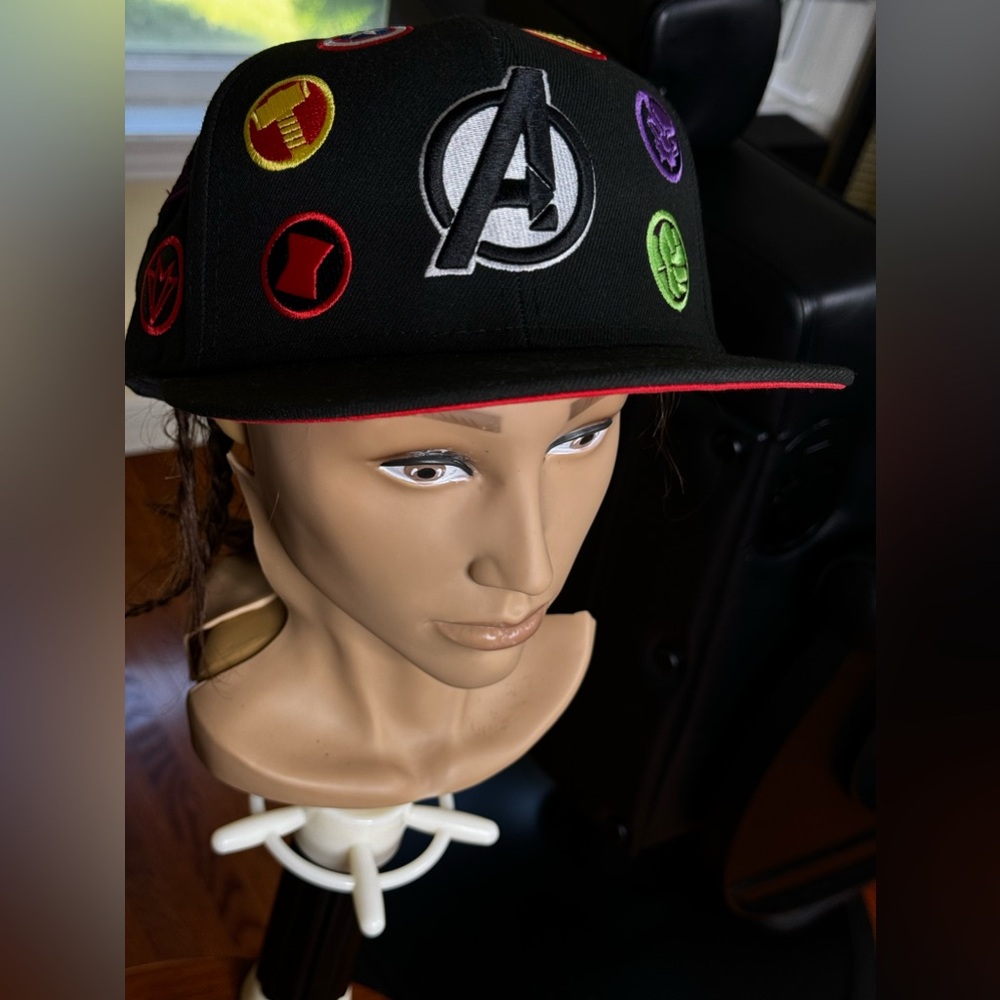 GORGEOUS MARVEL CAP!!!